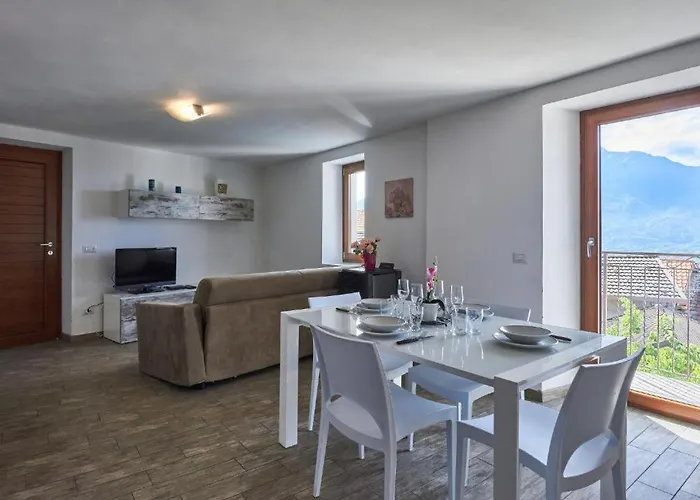 Rustico Maria Full House View Escape *