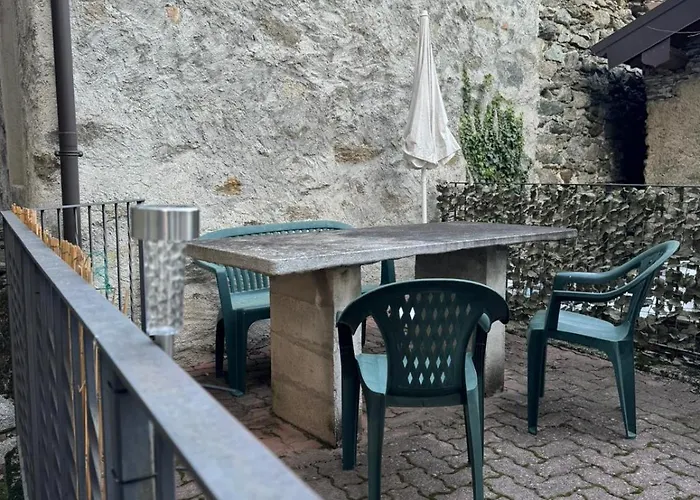 Rustico Maria Full House View Escape *